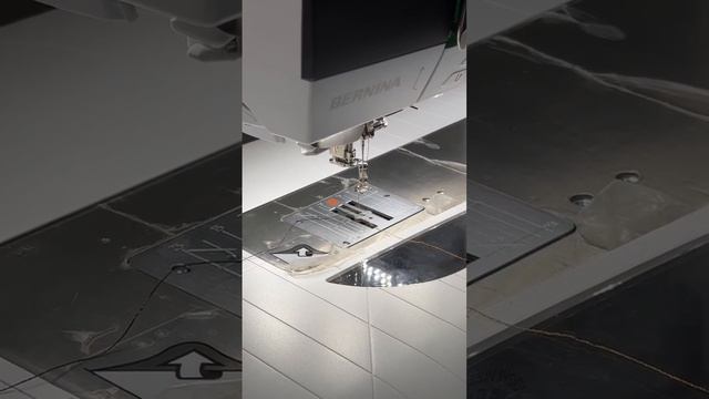 Швейная машина Bernina B790 PRO