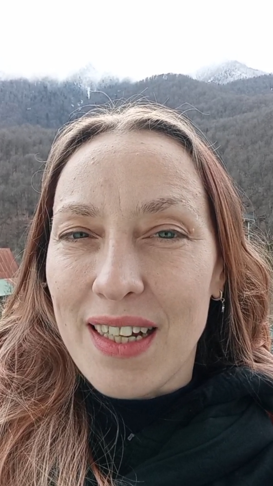 Каршеринг с демонами 2 Василиса шутит о прошлом #чёрныйюмор #сарказм #василисаголд #стендап #shorts