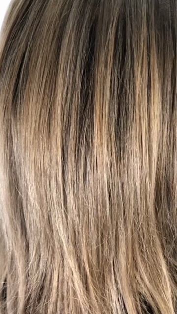 Сложное окрашивание волос в теплом направлении.