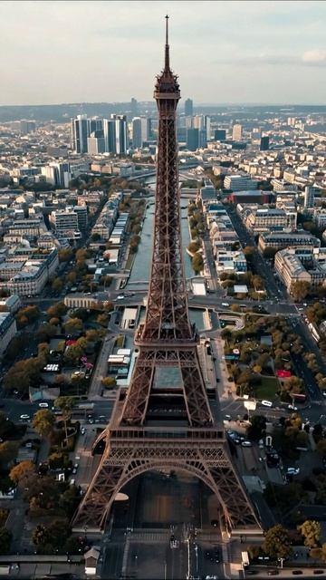 Эйфелева башня: Символ Парижа #Париж #ЭйфелеваБашня #Путешествия