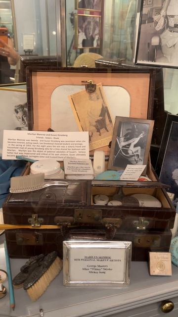 Настоящий Голливуд: вещи, которые снимались в кино #голливуд#кино#музей#мерлинмонро#лосанджелес