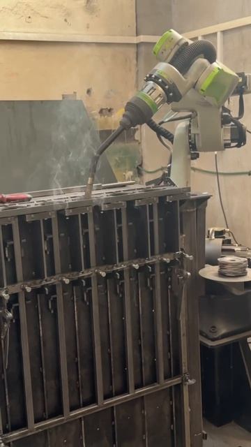 Промышленный сварочный робот Robotmeta RM 1470/10 HW