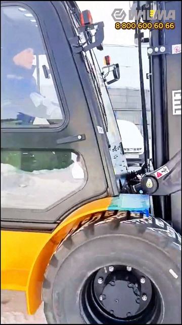 Вилочный погрузчик повышенной проходимости UN 4X4