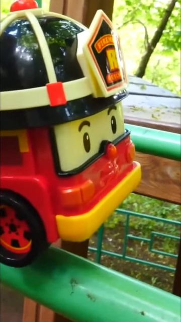 Игрушки Робокар Поли играют на детской площадке #робокарполи #игрушки #машинки