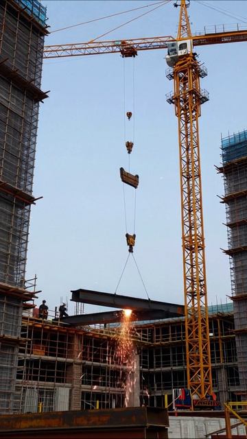 Строительство: Завораживающее зрелище! #строительство #кран #искусство