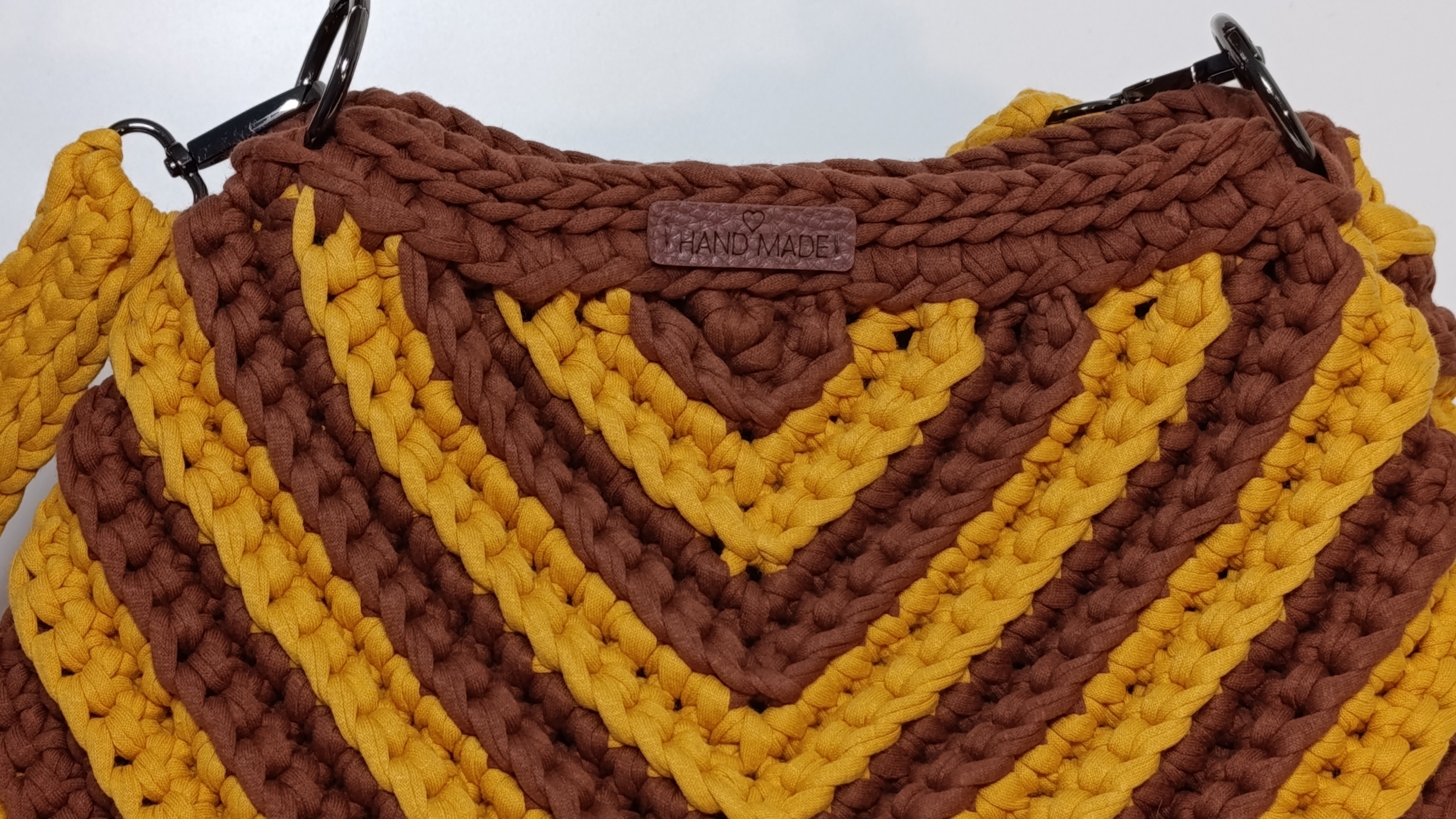 Сумка из трикотажной пряжи