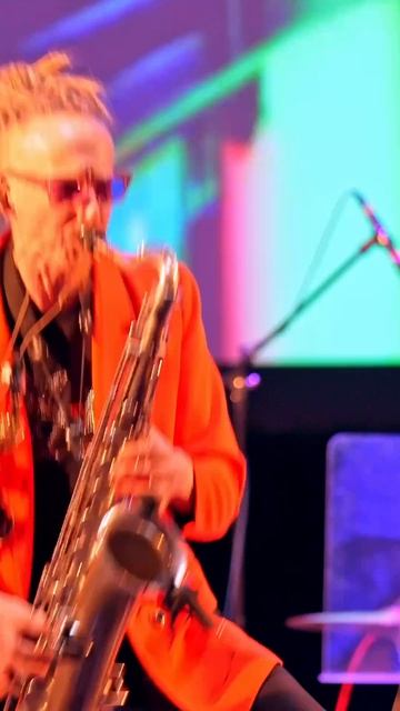 Когда публика ценит стиль, выбирают Стиляги Band