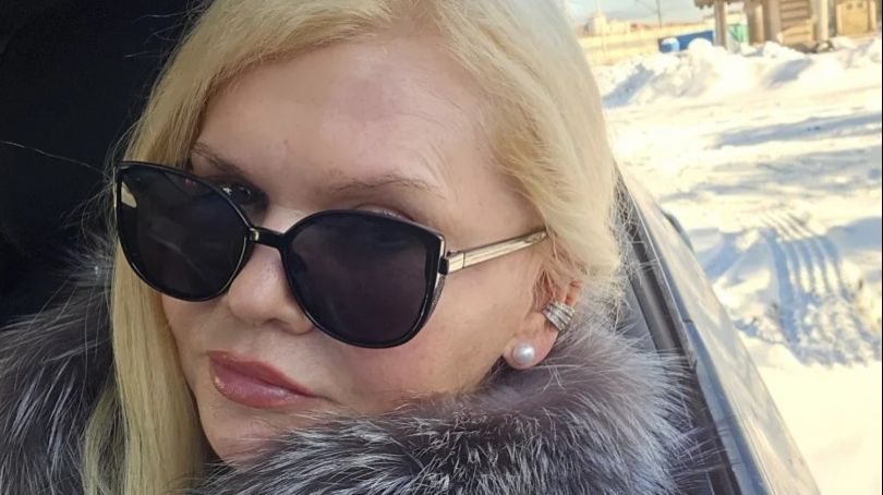 Дама симпатична, хороша