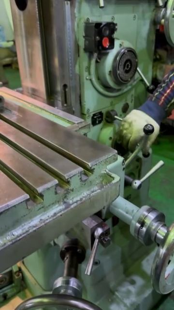 СФ-676 Широкоуниверсальный фрезерный станок с хранения. Видео в работе