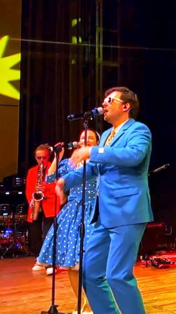 Когда публика ценит стиль, выбирают Стиляги Band