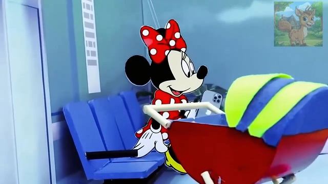 Вот как хомяки поднимаются по лестнице! Так мило!