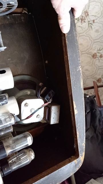 радиоприёмник VEF Балтика 1951 года ВЫПУСКА г. Рига