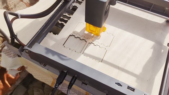 вырезаю спичечные коробки