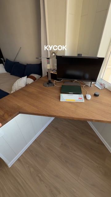 Царь-столешница на балконе