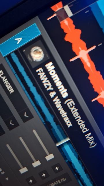 FAWZY & Wavetraxx - Moments [SPACE 4]/Alaks - TRANCELATION 637 #dj #music #uplifting #trance #shorts