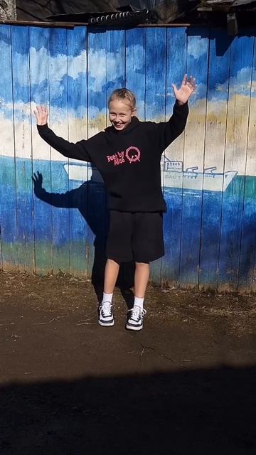 Со съемок😂