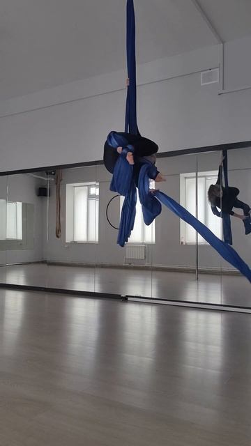 Aerial Silks Split