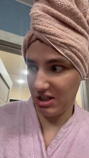 Антенна торчит 😂