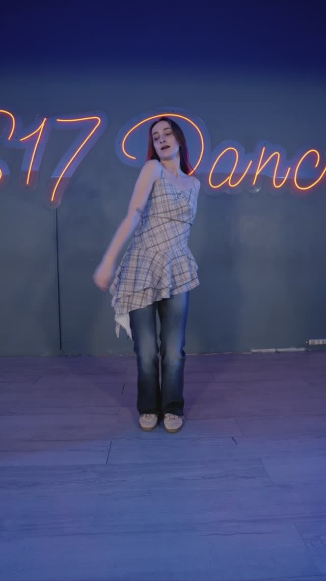 Кей-Поп с Дариной Науменко 💫 Танцевальный центр S17 Конюшенная площадь, 2В