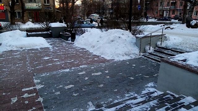 Челябинск памятник ВОВ медсестра