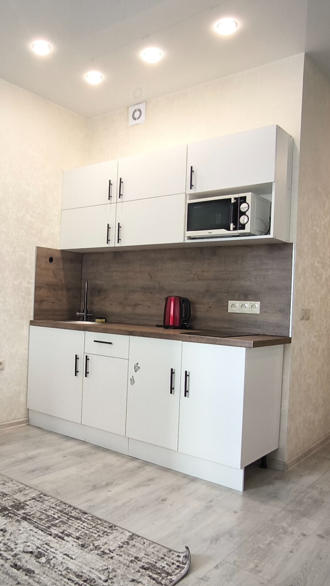 1 ком студ Кирова 225