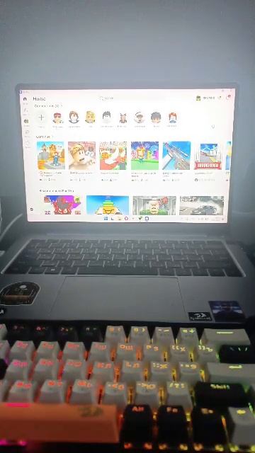 играю в роблокс я не скам и не скамер