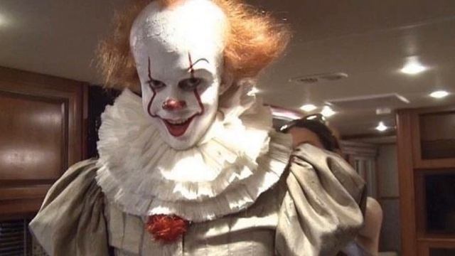 За чей счёт Вяленький цветочек посетил театр?