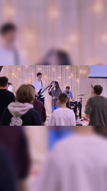 В трудные моменты мы можем полагаться на Бога, зная, что Он с нами и ведет нас через любые испытания