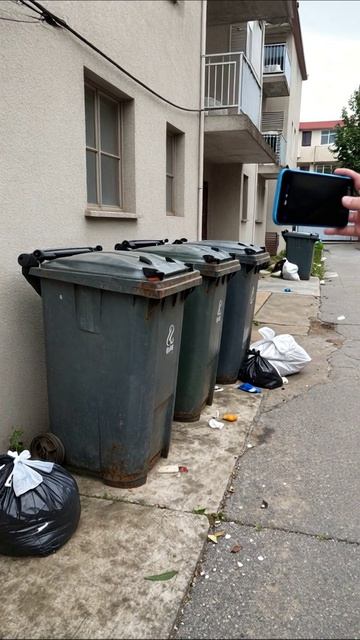 Безнадежность повседневности: мусор и пустота #грусть #бесполезность #реальность