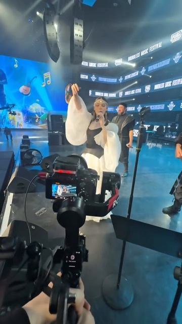 AY YOLA выступила на фестивале Boundless Music в Ташкенте