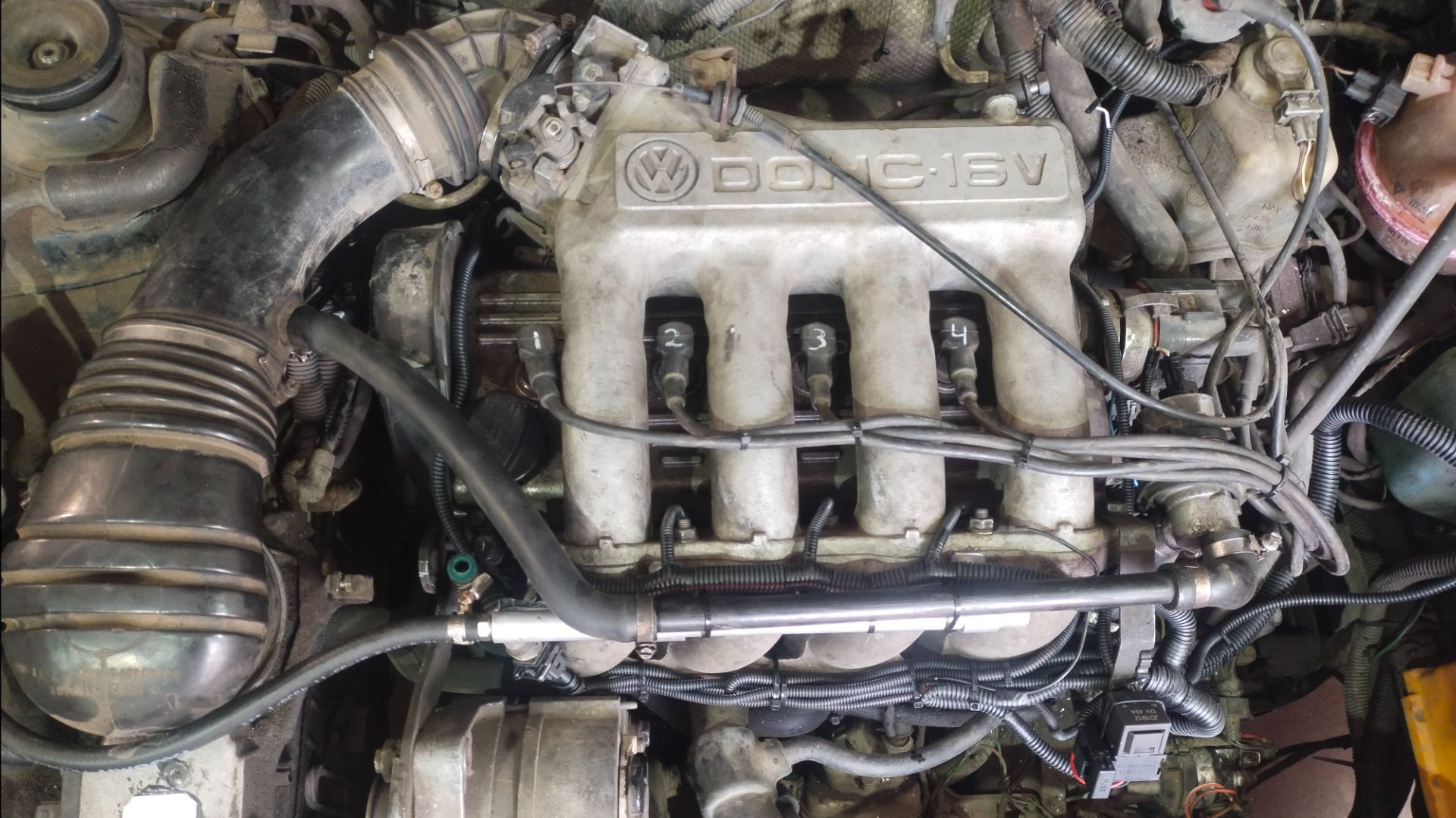 Электронный впрыска мегатроник на Vw Passat