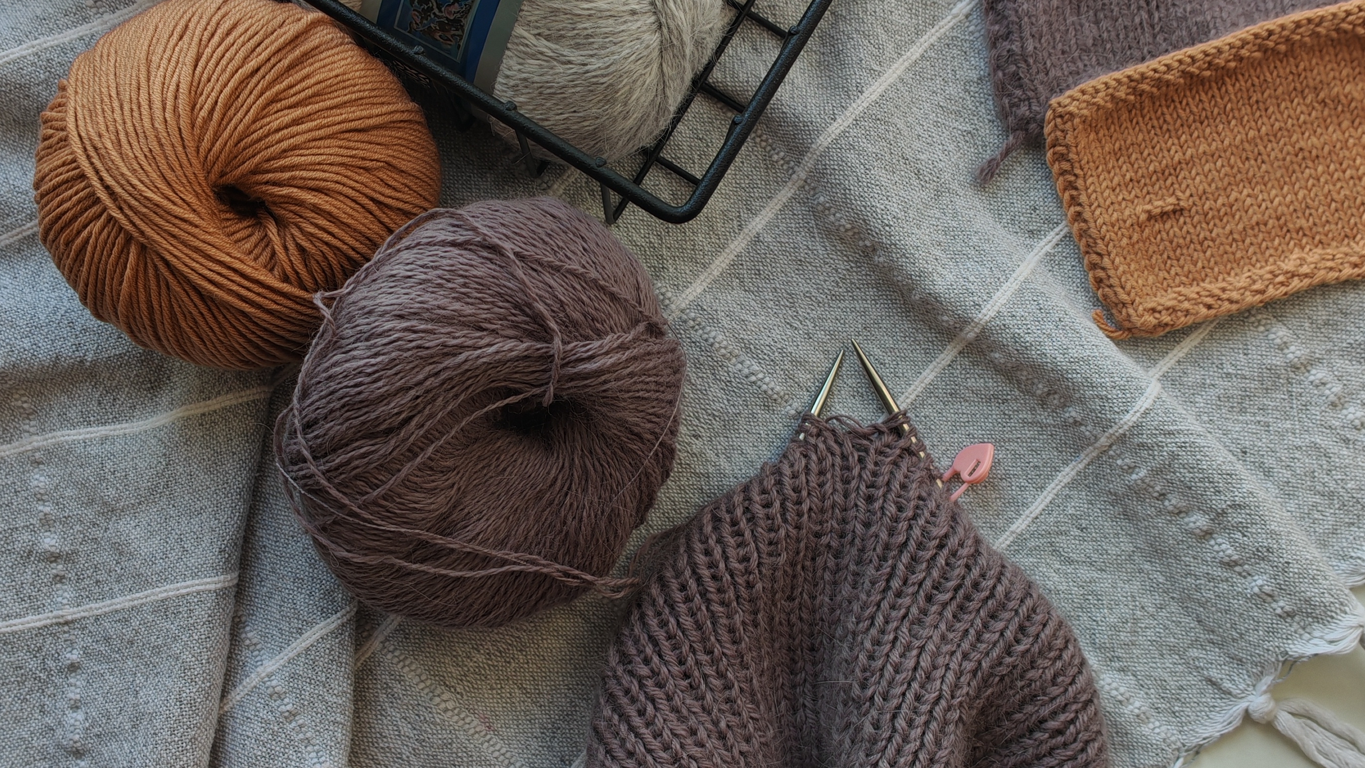 Шапка с пипкой. Резинка 1*1