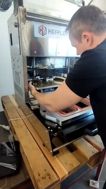 Замена матриц на запайщике серия Стандарт малого габарита режим простой запайки с продувкой газом