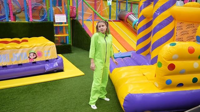 Алиса Шоу - Алиса в парке ищет волшебную горку(1080P_60FPS)