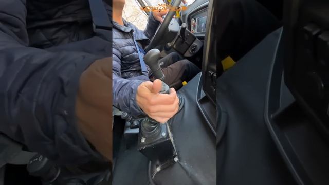 Видео инструкция для поворотного желоба снегоочистителя.