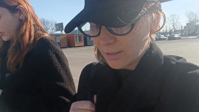 Прогулка с дочкой