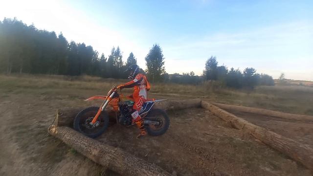 Приехали через две недели после гонки на 