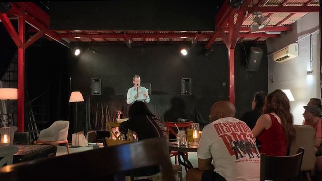 Мистер Джеймс рассказывает историю ужасов