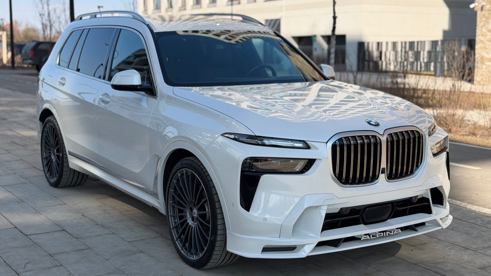 Alpina XB7 4.4 AT 2023