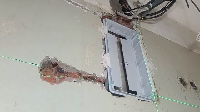 Монтаж установка нового электрощита в Хрущёвке