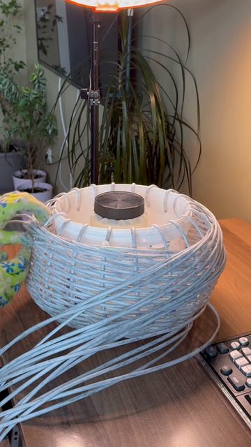 Кашпо из ротанга