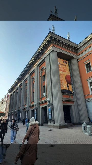 ЗНАМЕНИТЫЕ 
ЗДАНИЯ ЦЕНТРА 
МОСКВЫ