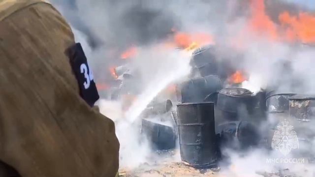 Тушение складов в Мясниковском районе, 23.03.2026