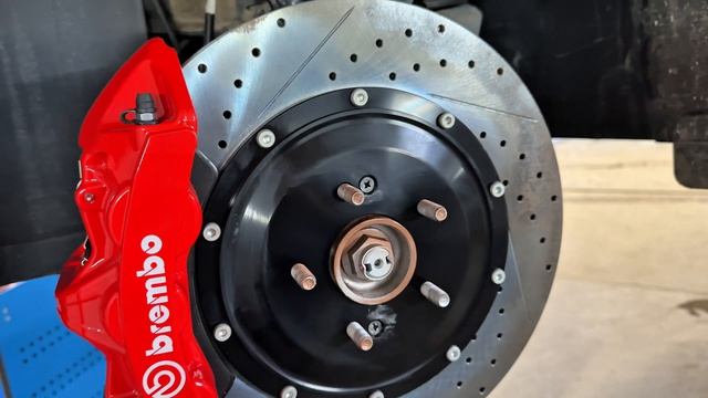 Установка усиленных тормозных систем Brembo на автомобиль Hyundai Palisade в компании FunTuning