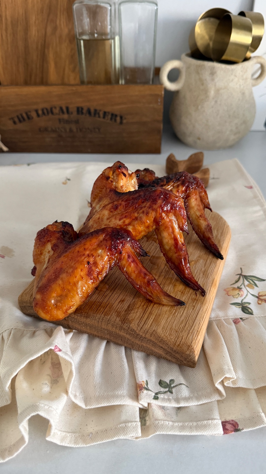 Крылышки барбекю!