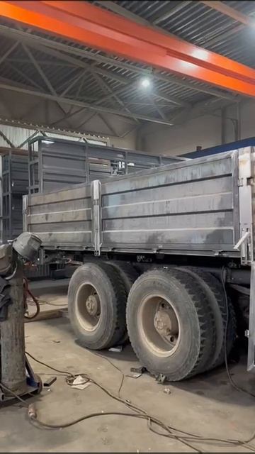 Переоборудование Scania 8х4, установили самосвальную платформу...
