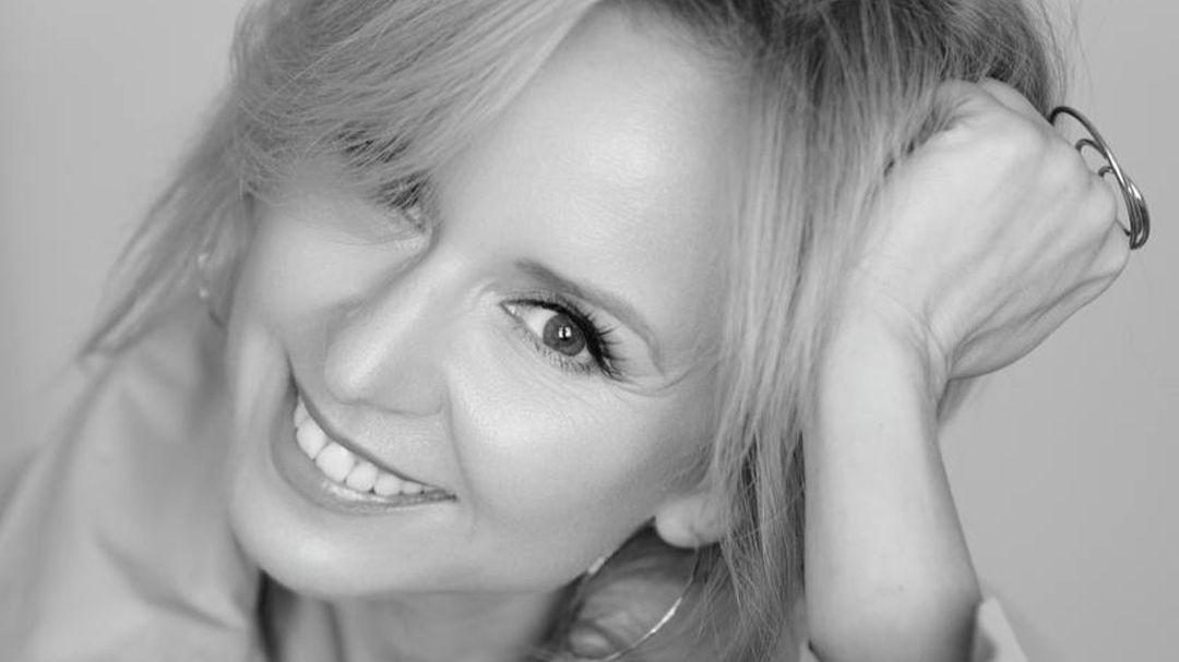 Время впустую потеряно - стихи Надежды Цветковой