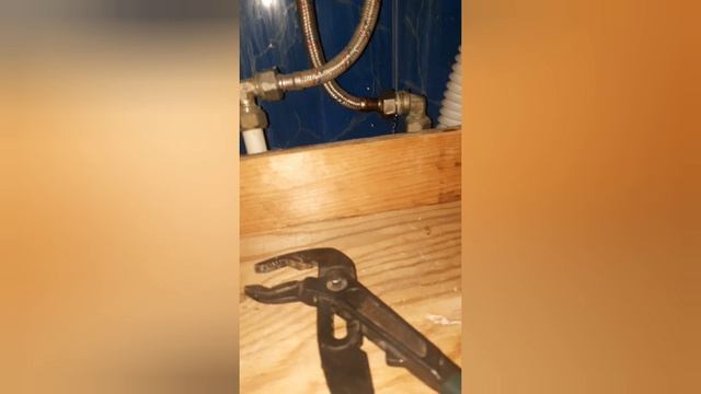 Заменя смесителя . Заявка !