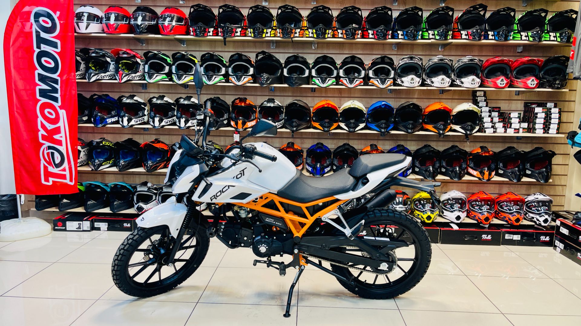 Мопед ROCKOT ALPHA RESTYLE белый-оранжевый