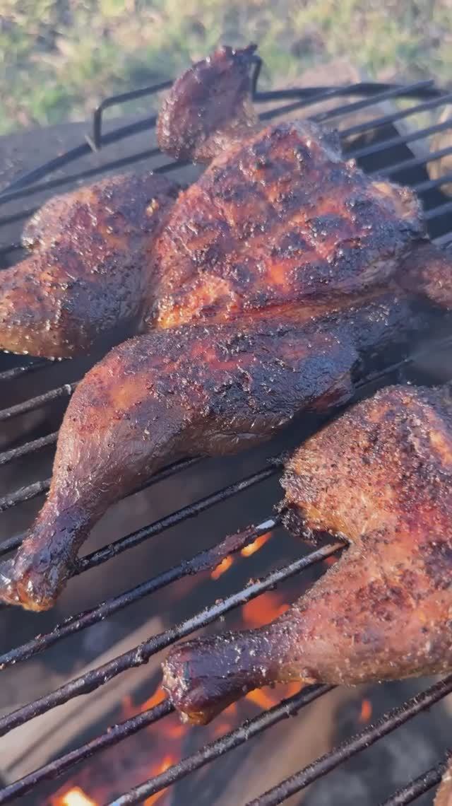 Курочка горячего копчения на огне